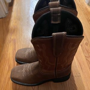 Mens size 10.5 Leather Cowboy boots never worn